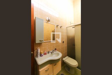 Casa à venda com 580m², 5 quartos e 8 vagasBanheiro