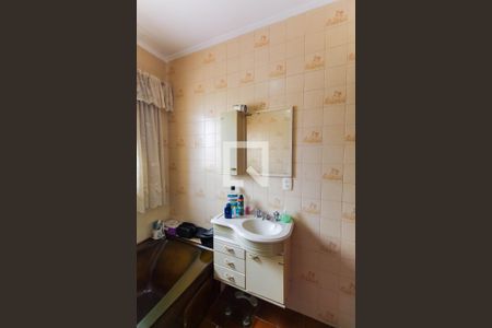 Banheiro da Suíte 1 de casa para alugar com 5 quartos, 580m² em Vila Bertioga, São Paulo