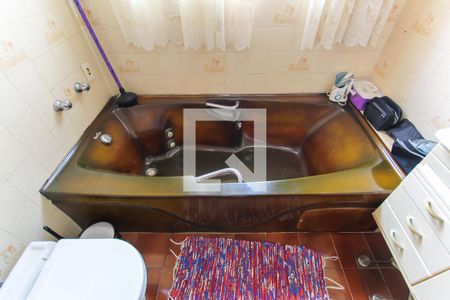 Casa à venda com 580m², 5 quartos e 8 vagasBanheiro da Suíte 1