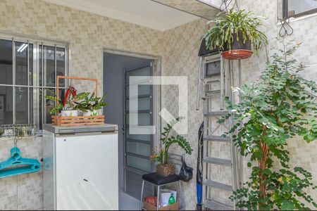 Casa à venda com 82m², 2 quartos e 1 vagaÁrea de Serviço