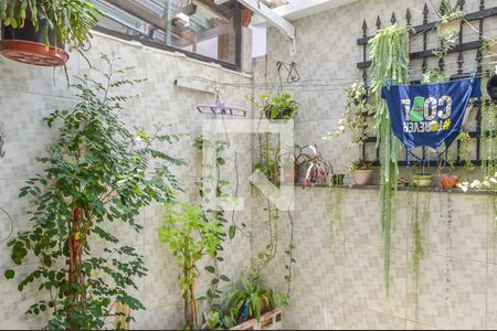 Casa à venda com 82m², 2 quartos e 1 vagaÁrea de Serviço