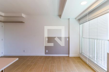Sala/Quarto de kitnet/studio para alugar com 1 quarto, 27m² em Brooklin Paulista, São Paulo
