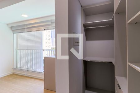 Studio para alugar com 27m², 1 quarto e sem vaga Studio para alugar com 27m², 1 quarto e sem vagaCloset