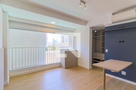Sala/Quarto de kitnet/studio para alugar com 1 quarto, 27m² em Brooklin Paulista, São Paulo