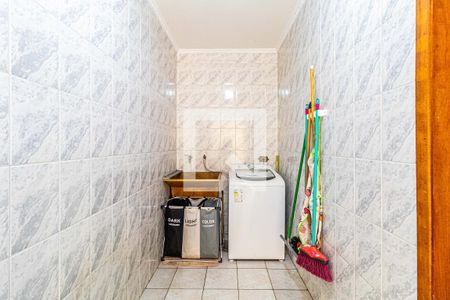 Casa à venda com 230m², 3 quartos e 4 vagasLavanderia