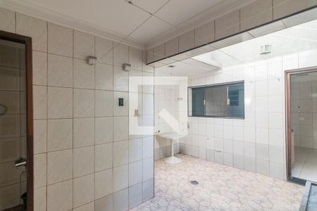 Casa à venda com 120m², 3 quartos e 2 vagas Casa à venda com 120m², 3 quartos e 2 vagasQuintal com Churrasqueira