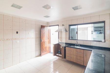 Casa à venda com 120m², 3 quartos e 2 vagas Casa à venda com 120m², 3 quartos e 2 vagasCozinha