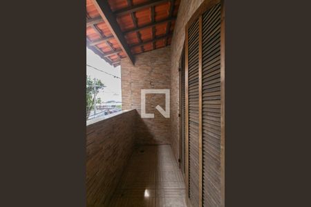 Varanda do Quarto 1  de casa para alugar com 3 quartos, 150m² em Vila Carmosina, São Paulo