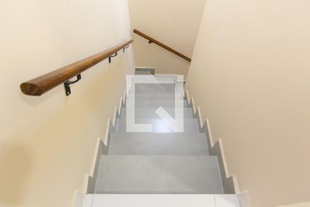 Casa para alugar com 150m², 3 quartos e 1 vagaEscada 