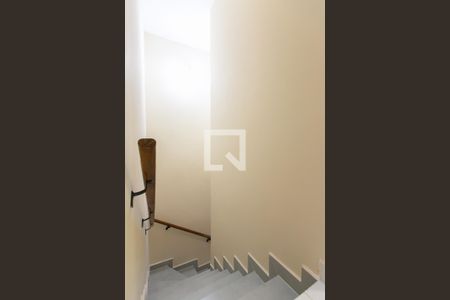 Casa para alugar com 150m², 3 quartos e 1 vagaEscada 