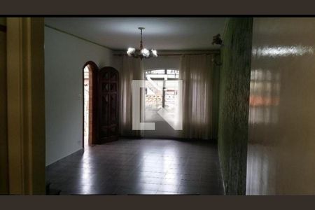 Casa à venda com 4 quartos, 300m² em Jardim Vila Formosa, São Paulo