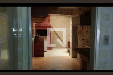 Casa à venda com 4 quartos, 300m² em Jardim Vila Formosa, São Paulo