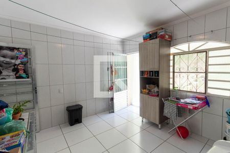 Casa à venda com 250m², 4 quartos e 2 vagasLavanderia