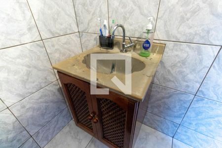 Casa à venda com 250m², 4 quartos e 2 vagasBanheiro da Suíte