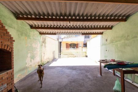 Casa à venda com 250m², 4 quartos e 2 vagasSalão de Festas