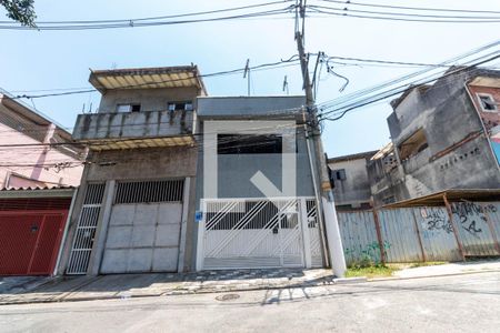 Casa à venda com 250m², 4 quartos e 2 vagasFachada