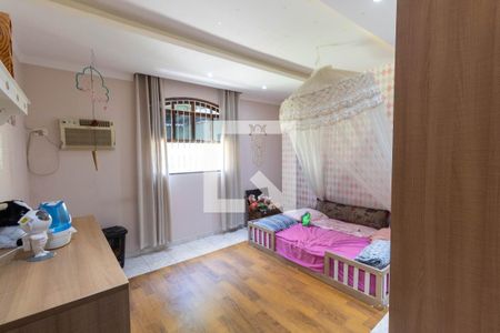 Quarto 1 de casa à venda com 4 quartos, 250m² em Vila Paranaguá, São Paulo