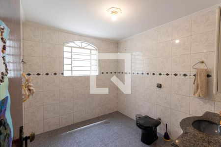 Casa à venda com 250m², 4 quartos e 2 vagasBanheiro 3