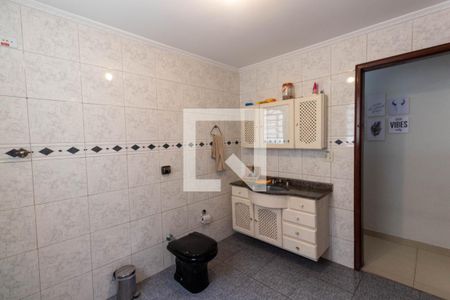 Casa à venda com 250m², 4 quartos e 2 vagasBanheiro 3