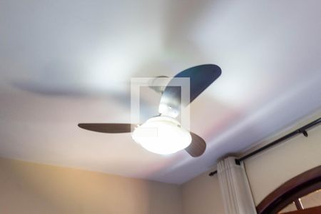 Casa à venda com 250m², 4 quartos e 2 vagasQuarto Suíte