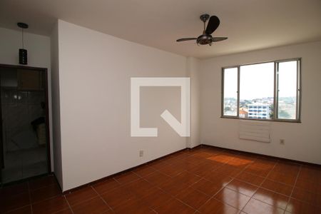 Sala de apartamento para alugar com 2 quartos, 80m² em Ramos, Rio de Janeiro