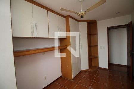 Quarto 1 de apartamento para alugar com 2 quartos, 80m² em Ramos, Rio de Janeiro