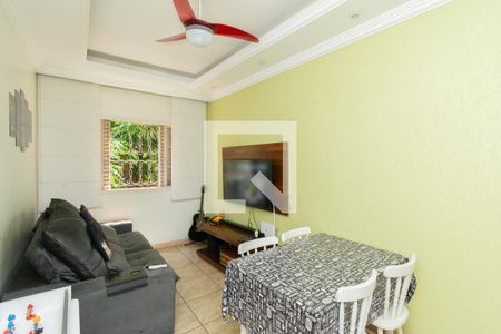Sala de apartamento para alugar com 3 quartos, 63m² em Milionários, Belo Horizonte