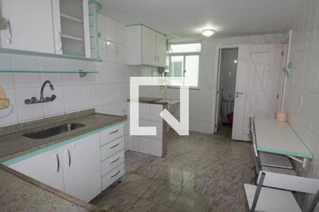Cozinha de apartamento para alugar com 3 quartos, 107m² em Jardim Vinte E Cinco de Agosto, Duque de Caxias