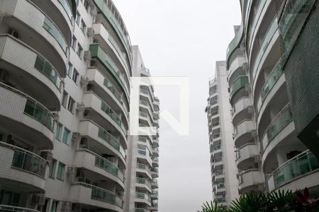 Apartamento para alugar com 107m², 3 quartos e 2 vagas Apartamento para alugar com 107m², 3 quartos e 2 vagasCondomínio