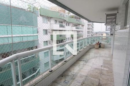 Apartamento para alugar com 107m², 3 quartos e 2 vagas Apartamento para alugar com 107m², 3 quartos e 2 vagasVaranda