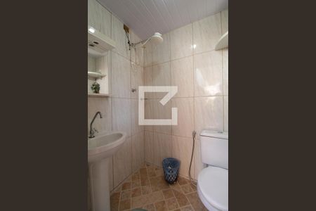 Casa à venda com 385m², 4 quartos e 4 vagas Casa à venda com 385m², 4 quartos e 4 vagasBanheiro da Area externa