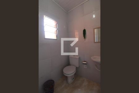 Casa à venda com 385m², 4 quartos e 4 vagas Casa à venda com 385m², 4 quartos e 4 vagasLavabo da Edícula