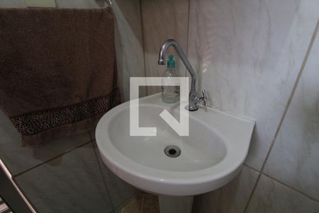 Casa à venda com 385m², 4 quartos e 4 vagas Casa à venda com 385m², 4 quartos e 4 vagasBanheiro da Area externa