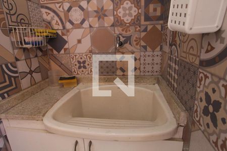 Casa à venda com 385m², 4 quartos e 4 vagas Casa à venda com 385m², 4 quartos e 4 vagasÁrea de Serviço