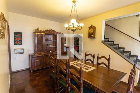 Casa à venda com 200m², 4 quartos e 4 vagasCopa