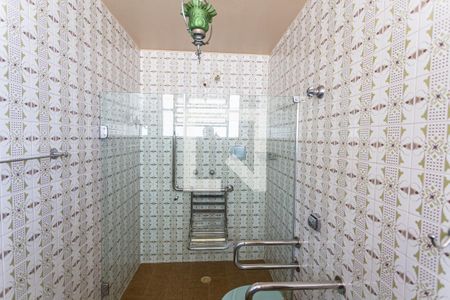 Casa à venda com 200m², 4 quartos e 4 vagasBanheiro da Suíte