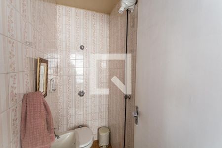 Casa à venda com 200m², 4 quartos e 4 vagasBanheiro de Serviço