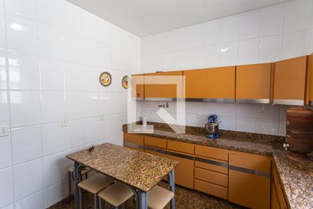 Casa à venda com 200m², 4 quartos e 4 vagasCozinha
