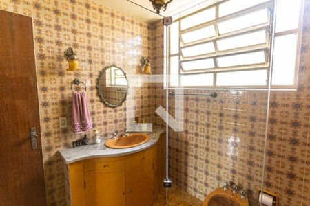 Casa à venda com 200m², 4 quartos e 4 vagasBanheiro Social