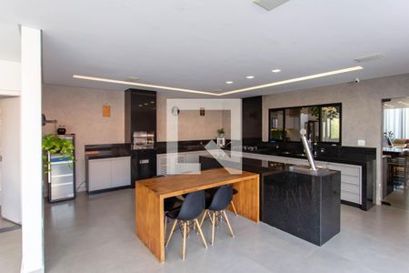 Casa à venda com 380m², 4 quartos e 6 vagas Casa à venda com 380m², 4 quartos e 6 vagasEspaço Gourmet