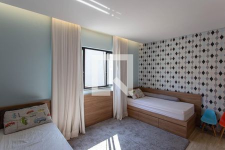 Casa à venda com 380m², 4 quartos e 6 vagas Casa à venda com 380m², 4 quartos e 6 vagasQuarto 4