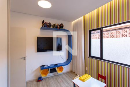 Casa à venda com 380m², 4 quartos e 6 vagas Casa à venda com 380m², 4 quartos e 6 vagasSala de Estar