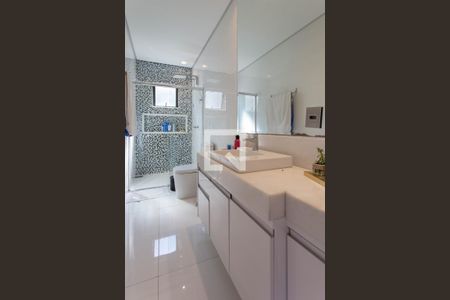 Casa à venda com 380m², 4 quartos e 6 vagas Casa à venda com 380m², 4 quartos e 6 vagasBanheiro Social