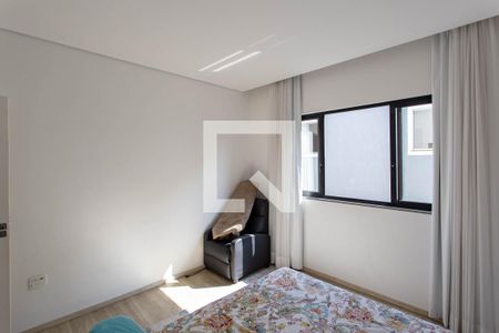 Casa à venda com 380m², 4 quartos e 6 vagas Casa à venda com 380m², 4 quartos e 6 vagasQuarto 1