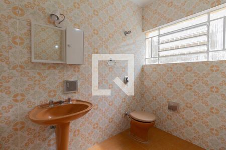 Casa para alugar com 152m², 2 quartos e 1 vagaBanheiro