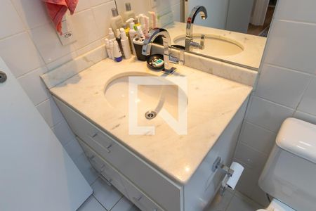 Casa de condomínio à venda com 87m², 3 quartos e 2 vagasBanheiro social