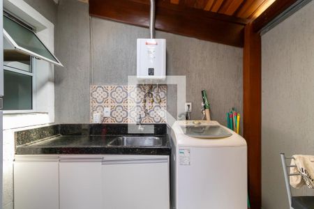 Casa de condomínio à venda com 87m², 3 quartos e 2 vagasÁrea de serviço