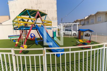 Casa de condomínio à venda com 87m², 3 quartos e 2 vagasÁrea comum - Playground