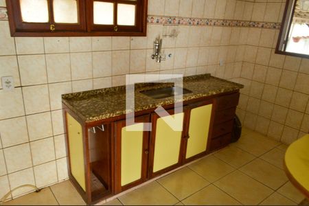 Casa para alugar com 180m², 3 quartos e 4 vagas Casa para alugar com 180m², 3 quartos e 4 vagasCozinha