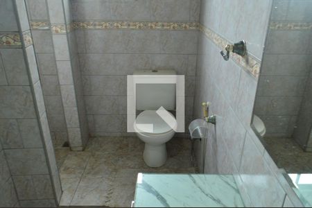 Casa para alugar com 180m², 3 quartos e 4 vagas Casa para alugar com 180m², 3 quartos e 4 vagasBanheiro da Suíte
